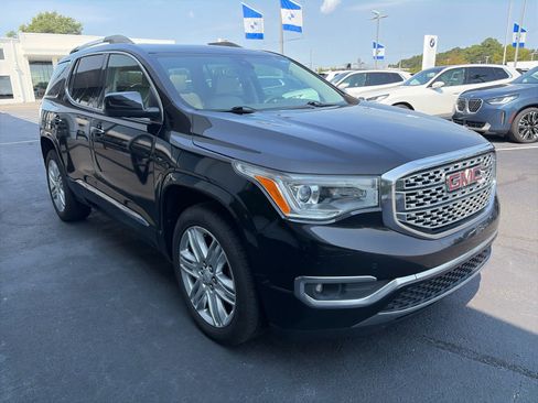 Used 2017 GMC Acadia Denali w/ LPO, Floor Liner Package AWD/4WD image 3