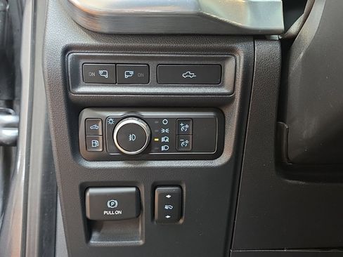 Used 2021 Ford F150 Lariat w/ Equipment Group 502A High image 26