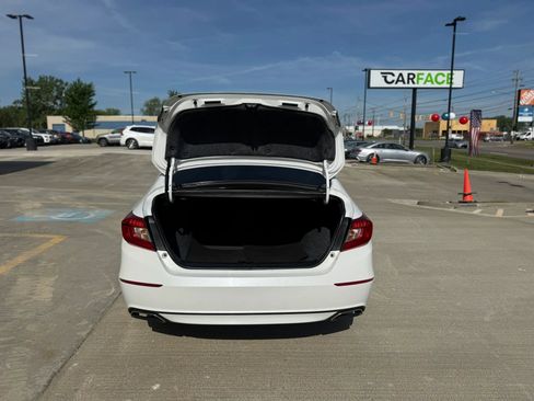 Used 2021 Honda Accord Sport image 12