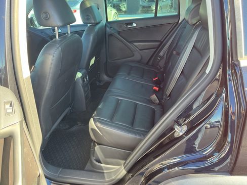 Used 2017 Volkswagen Tiguan Sport image 22