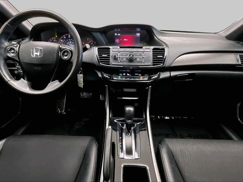 Used 2016 Honda Accord Sport image 13