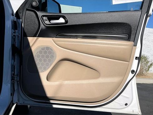 Used 2022 Dodge Durango SXT image 22