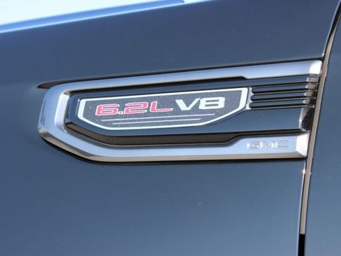 Used 2020 GMC Sierra 1500 AT4 w/ AT4 Premium Package AWD/4WD image 18
