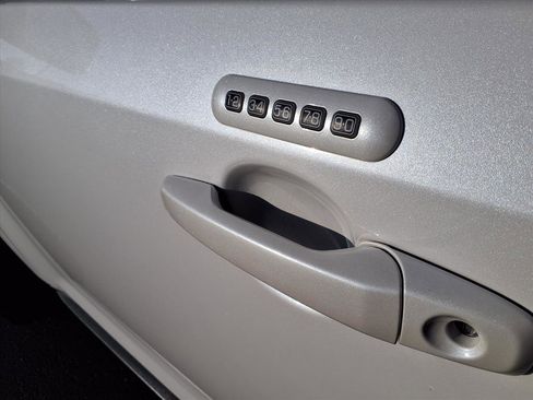 Used 2013 Ford Edge SEL image 27