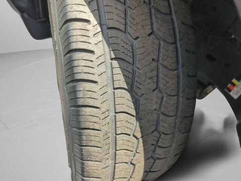 Certified 2017 Nissan Frontier SV RWD image 48