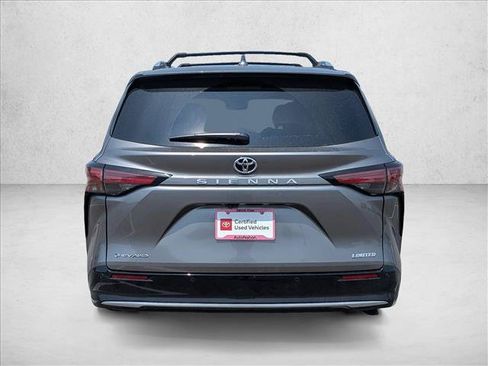 Used 2026 Toyota Sienna Limited AWD/4WD image 6