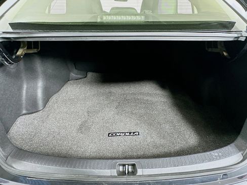 Used 2023 Toyota Corolla LE w/ Carpet Mat Package (TMS) image 26