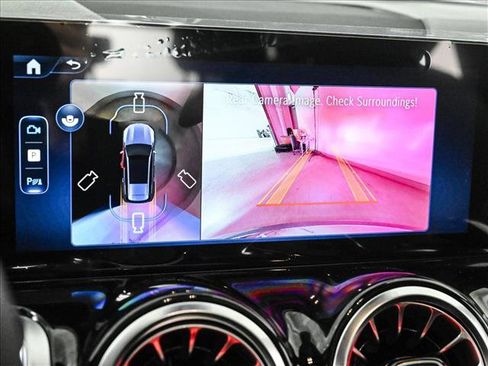 New 2026 Mercedes-Benz GLB 250 4MATIC image 15