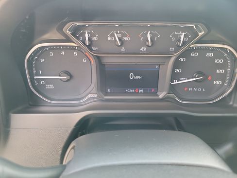 Used 2022 GMC Sierra 1500 SLE AWD/4WD image 22