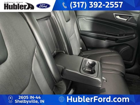 Used 2018 Ford Edge Titanium w/ Equipment Group 301A AWD/4WD image 27