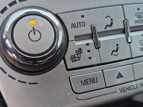 Used 2017 Chevrolet Equinox LT w/ Convenience Package FWD image 33
