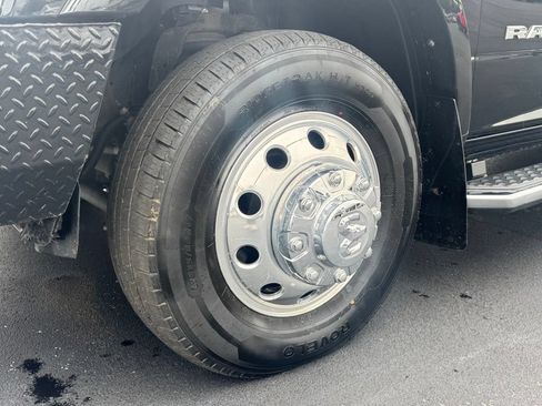 Used 2022 RAM 3500 Laramie RWD image 29