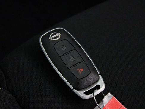 Certified 2023 Nissan Rogue S image 28