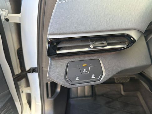 Certified 2023 Volkswagen ID.4 Pro RWD image 19