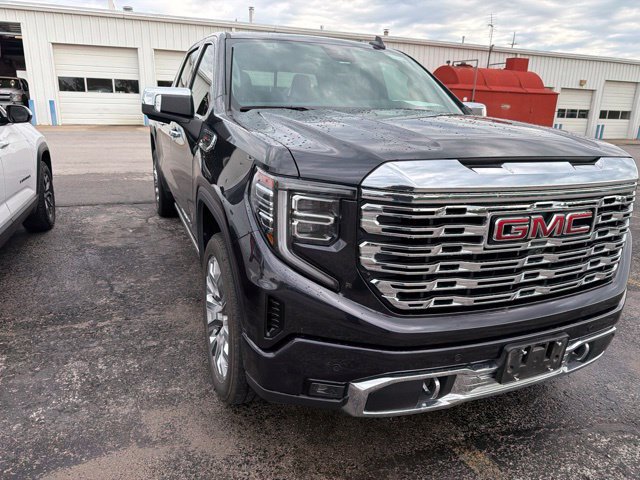 Used 2024 GMC Sierra 1500 Denali AWD/4WD image 8