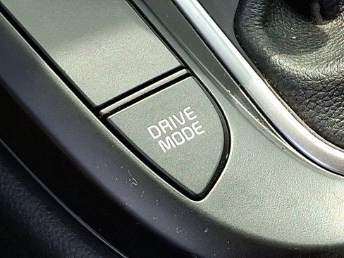 Used 2024 Kia Soul LX FWD image 23