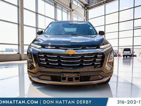 Used 2025 Chevrolet Equinox LT FWD image 24