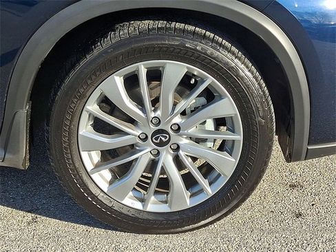 Used 2023 INFINITI QX50 Luxe image 8