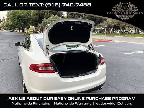 Used 2010 Jaguar XF Premium RWD image 15