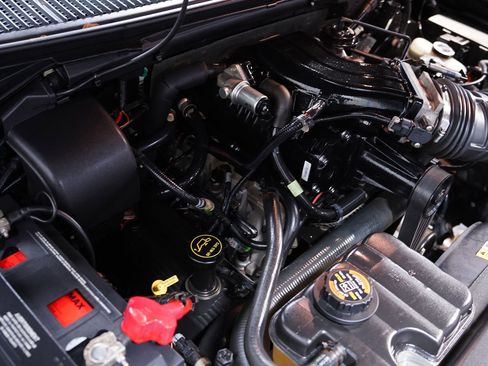 Used 2003 Ford F150 Harley-Davidson image 26