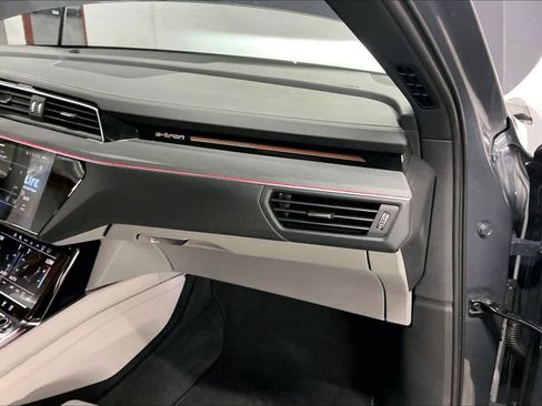 Certified 2024 Audi Q8 e-tron Prestige w/ Prestige Package image 19