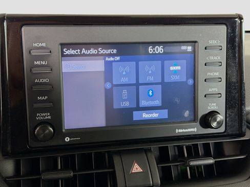 Used 2021 Toyota RAV4 XLE FWD image 21