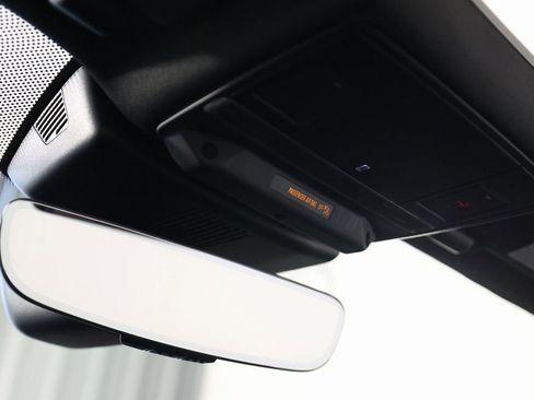 Used 2023 Jaguar F-TYPE R image 36