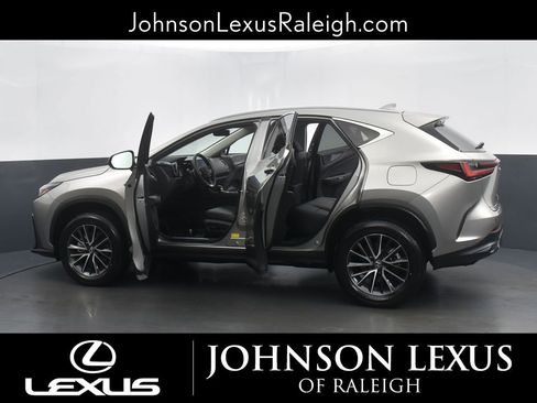 Used 2024 Lexus NX 250 FWD image 28