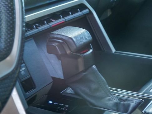 Used 2022 Toyota Tundra Limited image 17