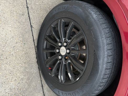 Used 2017 Cadillac XT5 FWD image 9