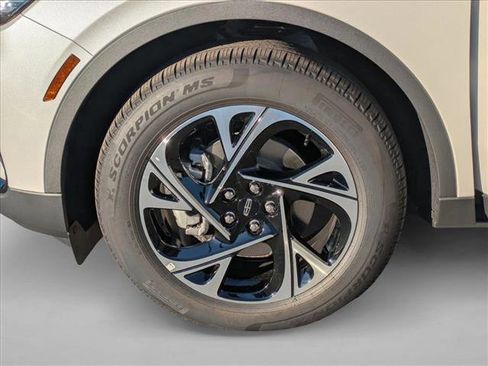 New 2026 Lincoln Nautilus Premier image 16