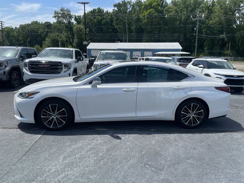 Used 2024 Lexus ES 350 w/ Premium Package FWD image 1