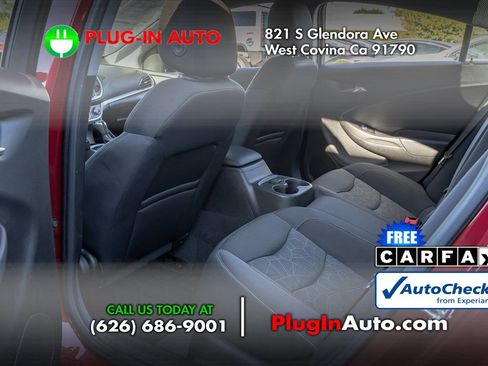 Used 2018 Chevrolet Volt LT image 9