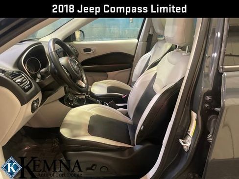 Used 2018 Jeep Compass Limited w/ Navigation Group image 11