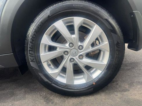 Used 2021 Hyundai Tucson SE image 25