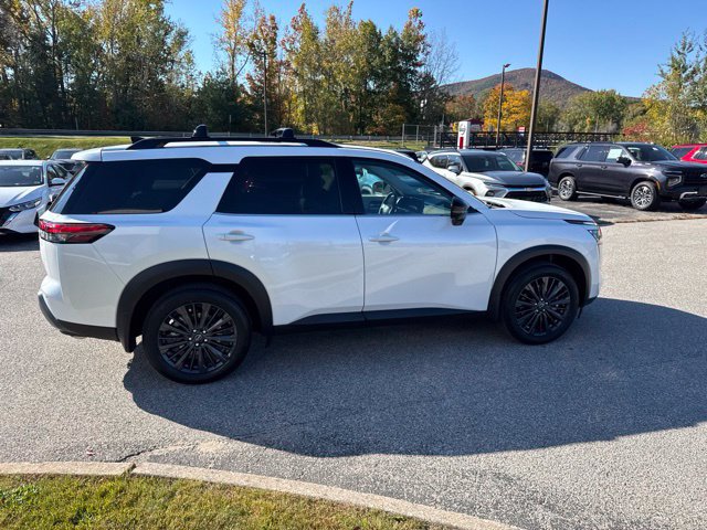 New 2026 Nissan Pathfinder SL AWD/4WD image 17