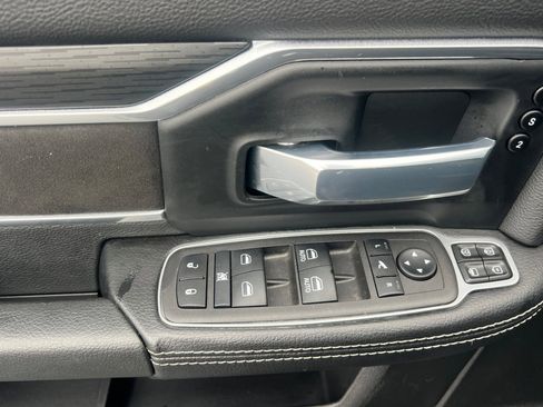 Used 2024 RAM 2500 Laramie w/ Night Edition image 9