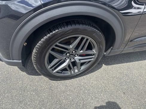 Certified 2025 Ford Explorer ST AWD/4WD image 12