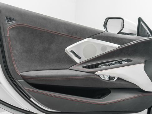 Used 2023 Chevrolet Corvette Stingray Premium Conv w/ Z51 Performance Package image 46