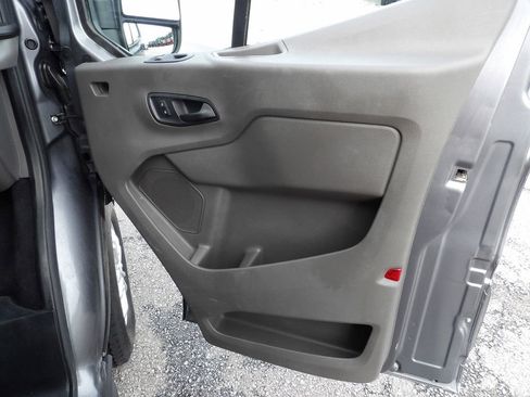 Used 2021 Ford Transit 350 XLT image 32