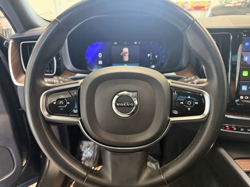 Used 2023 Volvo XC60 B5 Plus AWD/4WD image 16