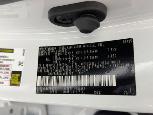 Used 2025 Toyota Corolla Cross AWD Hybrid image 16