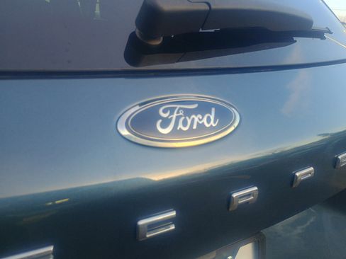 Used 2020 Ford Escape SEL image 10