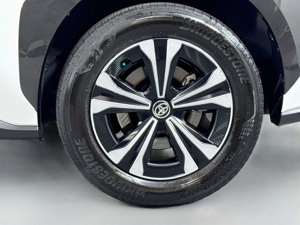 Used 2024 Toyota bZ4X AWD w/ Weather Package image 10