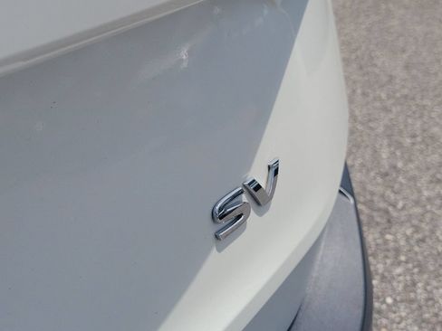 Certified 2022 Nissan Rogue SV FWD image 6