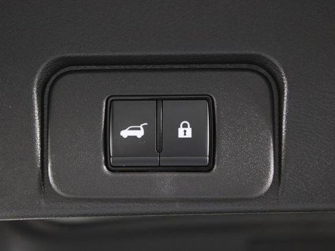 Certified 2023 Nissan Rogue Platinum FWD image 19