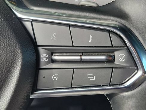 Certified 2025 Chevrolet Traverse LT w/ Driver Confidence Package FWD image 9