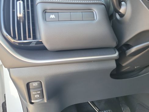 New 2026 Nissan Armada SV image 23