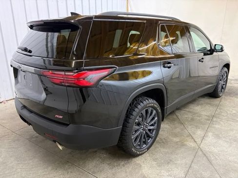 Used 2023 Chevrolet Traverse RS AWD/4WD image 6
