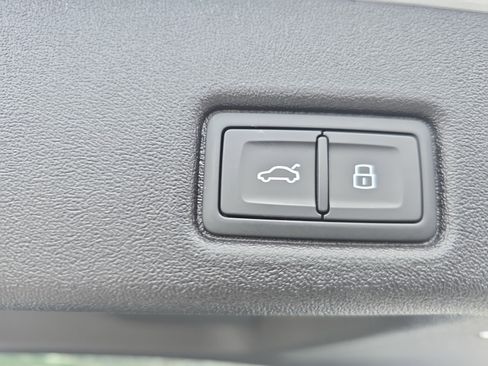 New 2025 Audi Q5 Premium Plus image 13